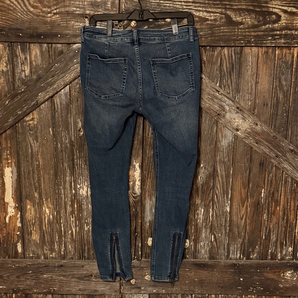 We The Free Dark Wash Skinny Jeans - Picture 6 of 6